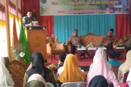 Bupati Hendrajoni Beri Kuliah Umum  di STAI Balaiselasa