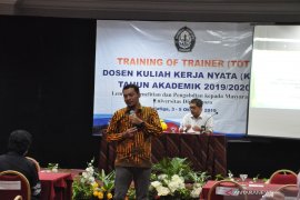 Pengamat Unej: Penyederhanaan eselon harus ubah UU ASN