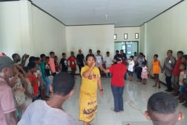 Penyalahgunaan lem Aibon di Manokwari mulai rambah IRT