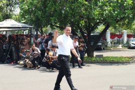 Politikus PDI Perjuangan Juliari Batubara dipanggil ke istana