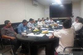 DPR Aceh perjuangkan perbaikan kerusakan jalan di barat selatan