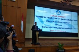 Usai dilantik, Nadiem Makarim langsung keliling kantor Kemendikbud