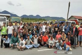 Operasi zebra, kendaraan dum truk diingatkan pakai penutup bak