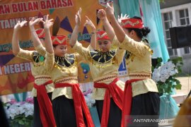 Berbagai lomba seni dan sastra meriahkan Bulan Bahasa di HST
