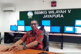 BBMKG Jayapura telah pasang 10 seismograf deteksi gempa bumi-tsunami