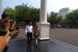 Alue Dohong, warga Dayak pertama duduk di kabinet