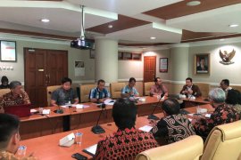 Pemkab Trenggalek dan Perhutani bahas penggantian tegakan JLS