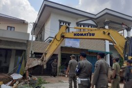 Sebanyak 37 bangunan digusur di Batam