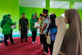 Mulawarman peduli bagikan 150 paket sembako