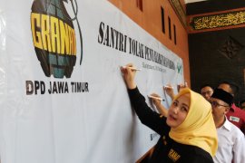 Granat Jatim ajak santri tanda tangani petisi tolak narkoba