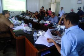 Dispora Kalsel "genjot" renovasi stadion 17 mei