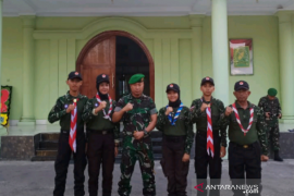 Kodim Kendari mengutus lima orang pramuka ikut Perkemahan KBN Tri Matra