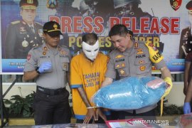 Suami di Jember tusuk istrinya hingga tewas, polisi ungkap motifnya