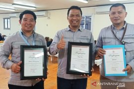 Puluhan karyawan DSLNG Banggai dapat penghargaan PMI Page 1 Small