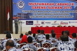 Bupati Sleman meminta anggota Gapensi tingkatkan penguasaan teknologi