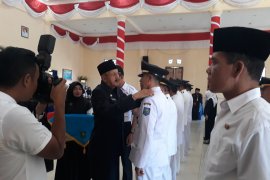Bupati Natuna rombak jabatan pegawai