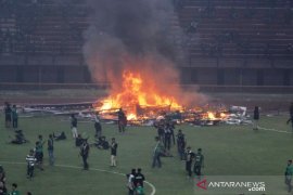 Polda usut kerusuhan suporter di Stadion GBT