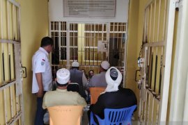 Polres Bangka berikan pembinaan rohani bagi tahanan