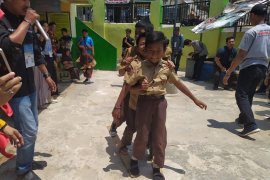 Permainan tradisional bisa alihkan anak dari ketergantungan gawai