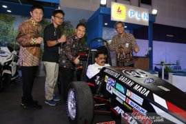 Pameran otomotif ajang memperkenalkan teknologi listrik