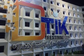 Bondres Ayu Maenah sedot pengunjung DTIK Festival, penonton dibuat tertawa