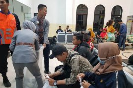 Kereta Wijayakusuma anjlok akibatkan perjalanan 13 KA terlambat