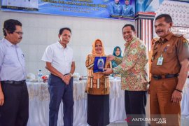 Wali Kota Padangsidimpuan evaluasi kelurahan pola asuh anak dan remaja