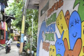 Kampung warna warni tanpa rokok