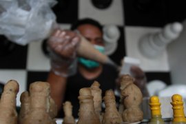 Kreasi bakso berbentuk bidak catur