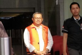 Dalami kasus suap Bupati nonaktif Indramayu, KPK panggil lima saksi lagi