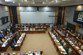 Menag klarifikasi ke DPR  soal cadar-celana cingkrang