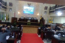DPRD Kalsel sepakati raperda perberdayaan petani
