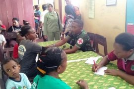 Kodim 1709/Yawa gelar bakti sosial kesehatan di Waropen