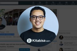 Timmy pendiri kotak amal  daring bantu sesama