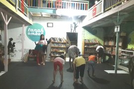 Tanah Ombak ruang baca dan kreativitas bagi anak pantai