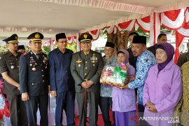 Pemkab Bangka Barat salurkan bantuan kepada para veteran