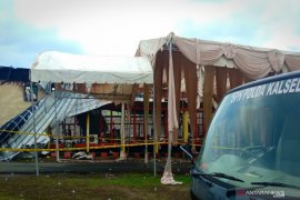 Aula SPN Polda Kalimantan Selatan ludes terbakar ketika pesta perkawinan