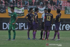 Persik Kediri dan PSMS Medan bermain seri di laga perdana delapan besar Page 3 Small
