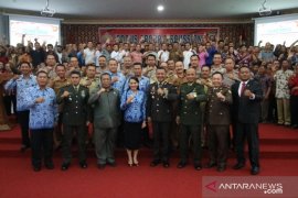 300 calon kades Landak ikut deklarasi damai Pilkades serentak