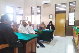 Dua WNA divonis 7 tahun penjara karena rampok "money changer"