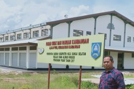 Birhasani  optimistis revitalisasi 23 pasar tradisional tuntas akhir 2019