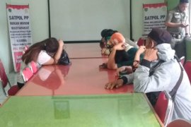 Tim gabungan amankan empat pasangan bukan suami istri dari dua hotel melati