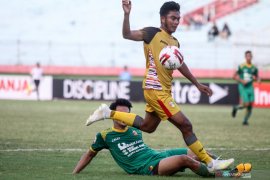 Mitra Kukar lawan Sriwijaya FC