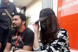 Polisi periksa figur publik terkait prostitusi Putri Pariwisata