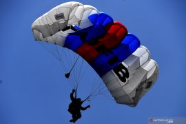 Kejuaraan terjun payung internasional Kasau Cup 2020 di Sulut