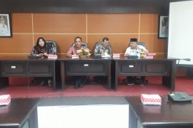 Komisi II kunker ke Dinas Koperasi dan UKM Provinsi Kalsel