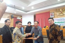 UNP akan teliti penyebab kematian massal ikan di Limapuluh Kota