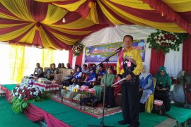 Bupati minta warga Desa Simpang Empat Sungai Baru menjaga kerukunan