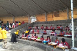Memperkenalkan Rumah Adat Minangkabau lewat  Lomba Mewarnai
