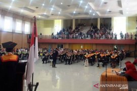 UMMY Solok wisuda 97 mahasiswa terdidik dan profesional hadapi dunia industri 4.0
